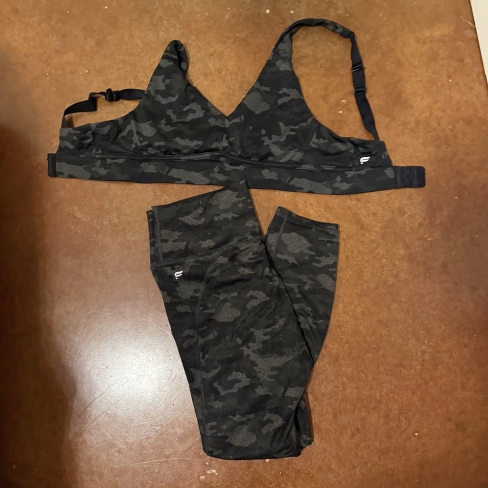 Fabletics Camo Set